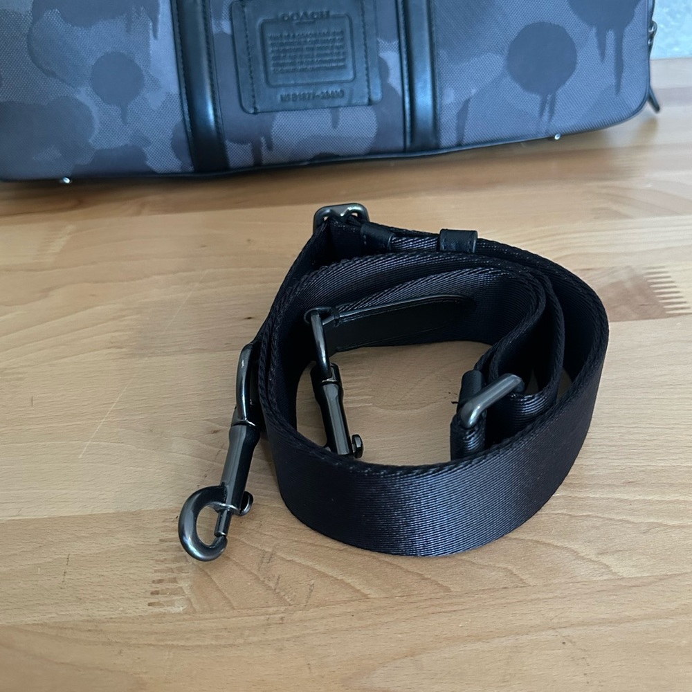 Coach Laptop Bag in Wild Beast Print - Picture 8 of 10